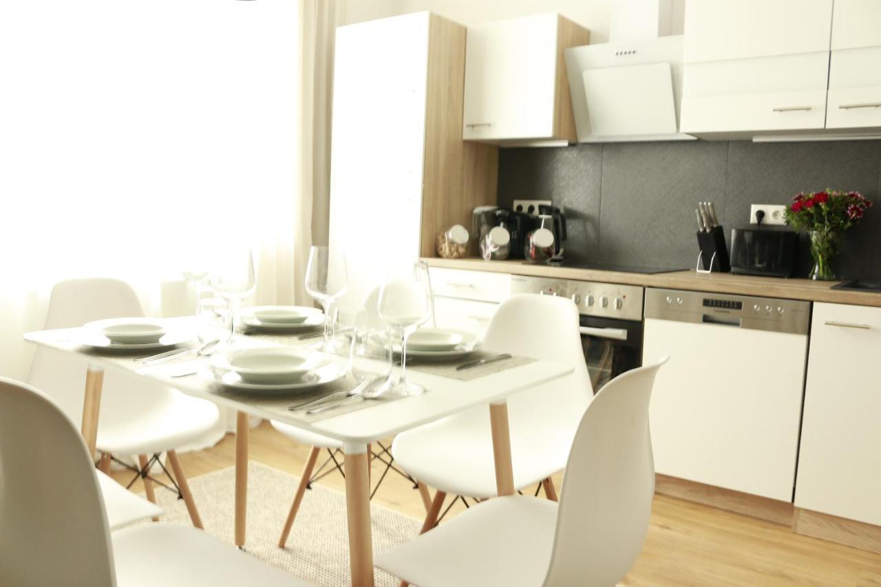 Am City Apartment 24H Self-Check-In, Free Parking, U-Bahn 350M, Netflix Norimberga Esterno foto