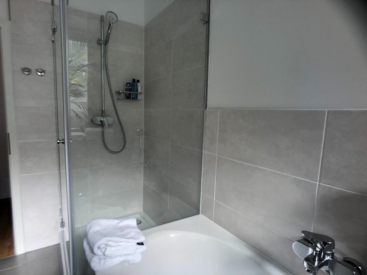 Am City Apartment 24H Self-Check-In, Free Parking, U-Bahn 350M, Netflix Norimberga Esterno foto